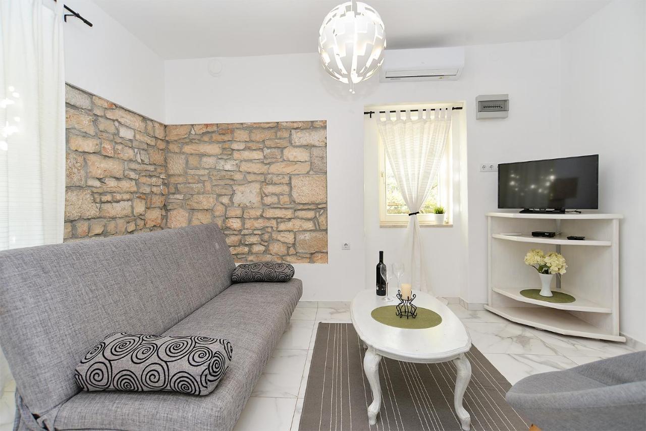 House 1037 Villa Fažana Kültér fotó